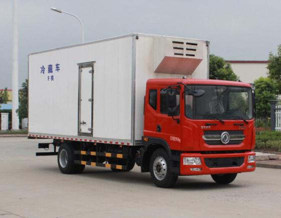厂家直销东风天锦6米8 国五冷藏车 需要请联系专业生产厂家13871653651
